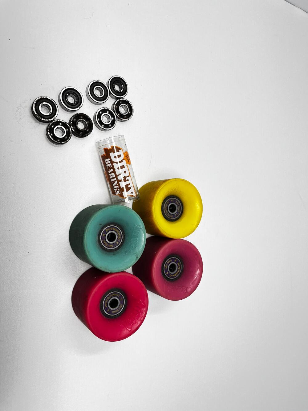 Penny Skateboards Aver Seven set of 4 used wheels and bearings